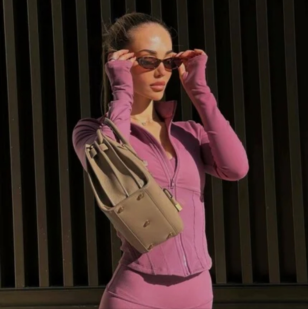 ALO Yoga - Airbrush Corset Full Zip Jacket in Soft Mulberry sz Small